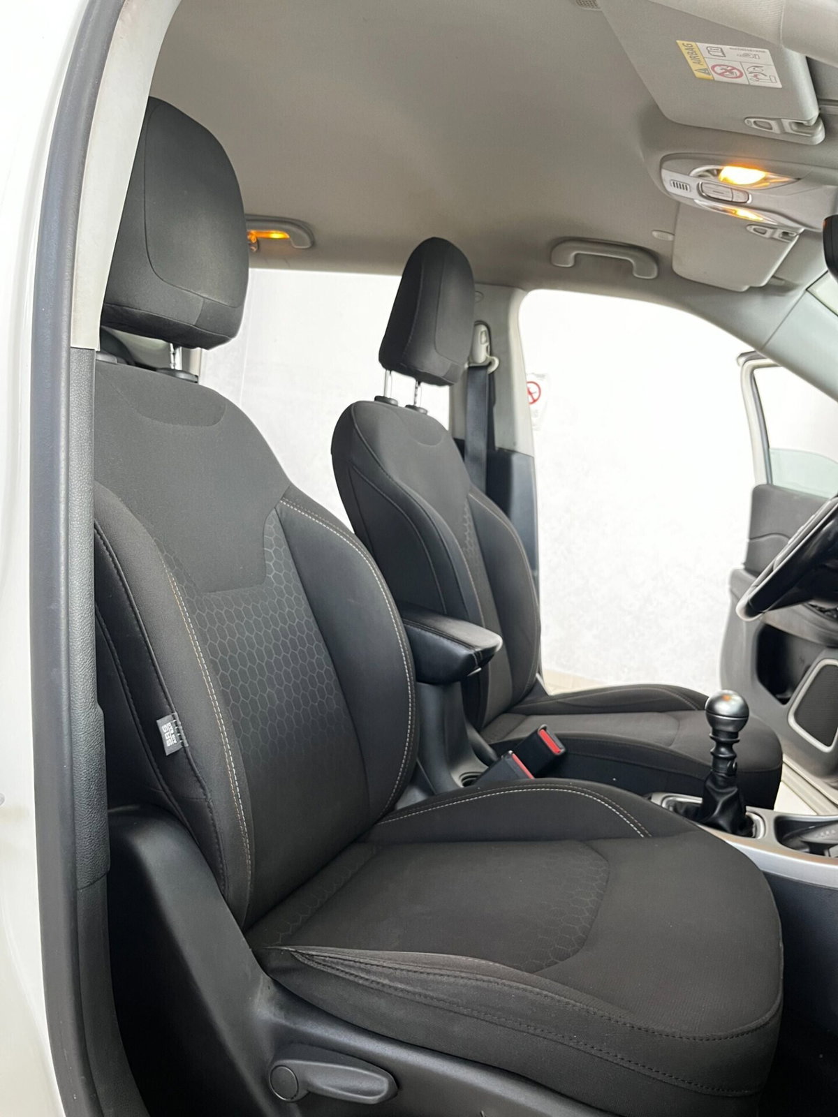Jeep Compass 2.0 Multijet II aut. 4WD Longitude (8)