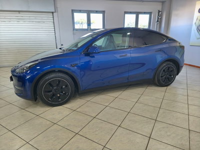 Tesla Model Y Long Range awd (4)
