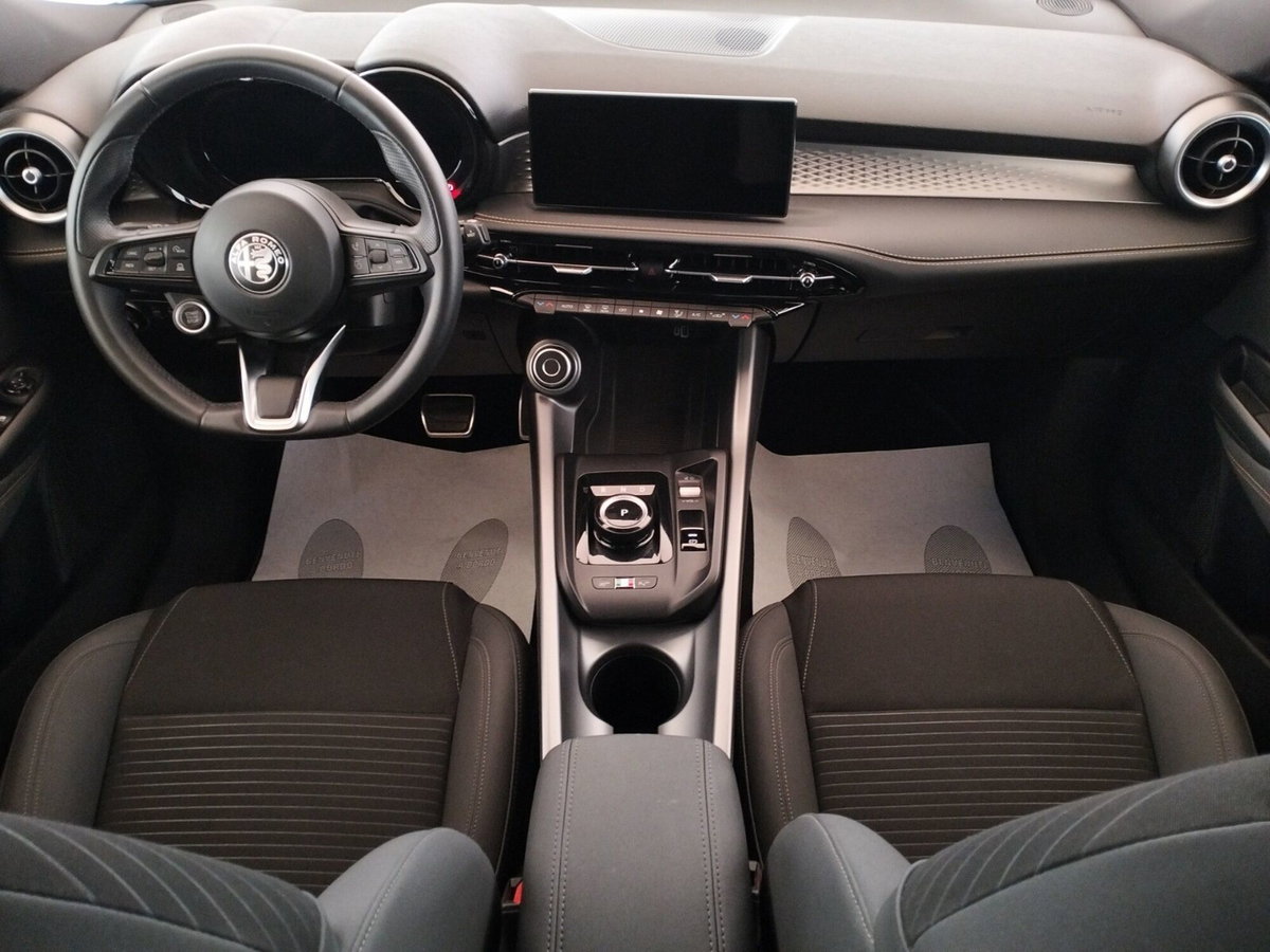 Alfa Romeo Tonale 1.6 Veloce 130cv tct6 (13)