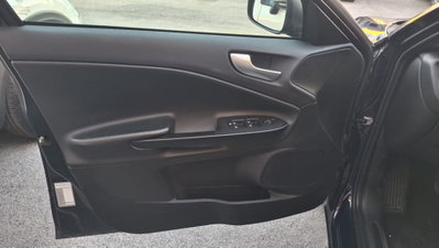 Alfa Romeo Giulietta 1.6 JTDm Ti 120cv (4)