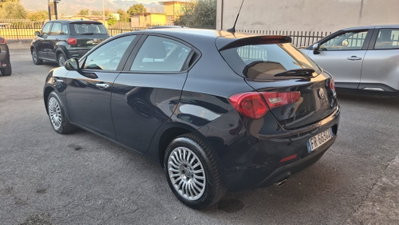 Alfa Romeo Giulietta 1.6 JTDm Ti 120cv (5)