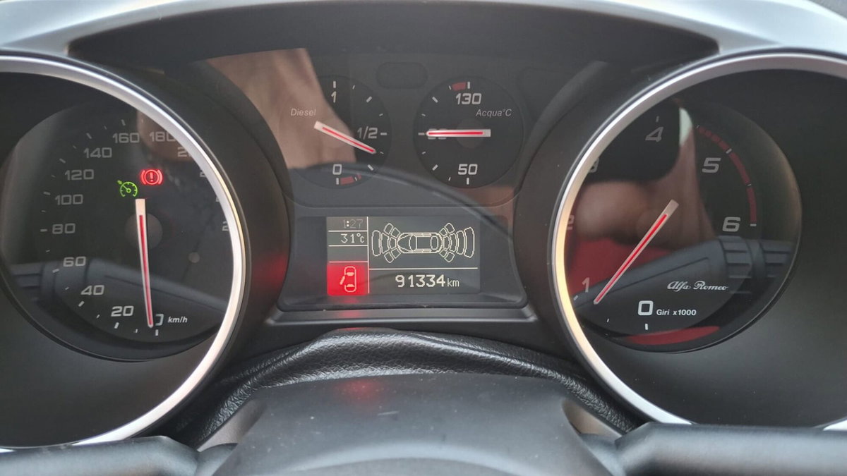 Alfa Romeo Giulietta 1.6 JTDm Ti 120cv (6)