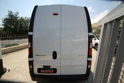 Renault Trafic Furgone T29 2.0 dCi 150CV PC-TA Furgone Energy Ice (5)