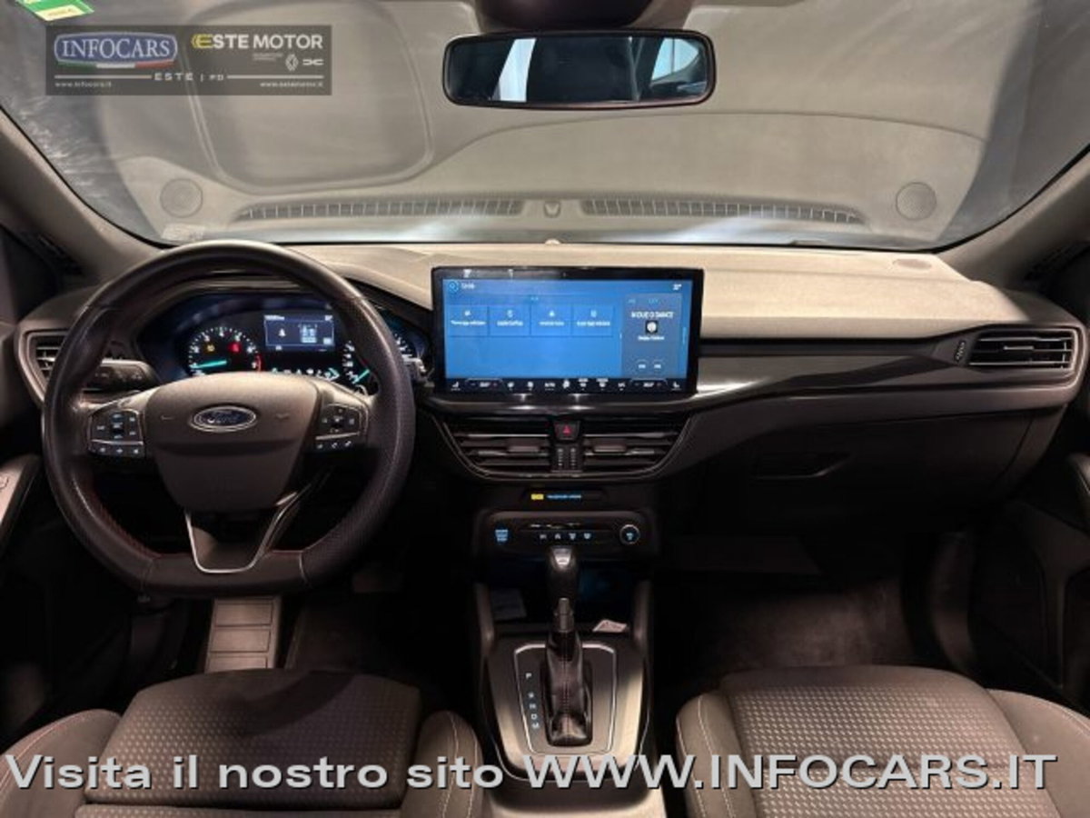 Ford Focus Station Wagon 1.0 EcoBoost Hybrid 155 CV SW ST-Line (11)