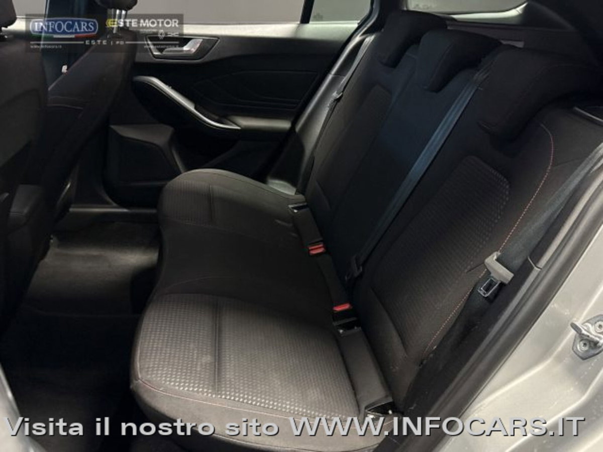 Ford Focus Station Wagon 1.0 EcoBoost Hybrid 155 CV SW ST-Line (7)