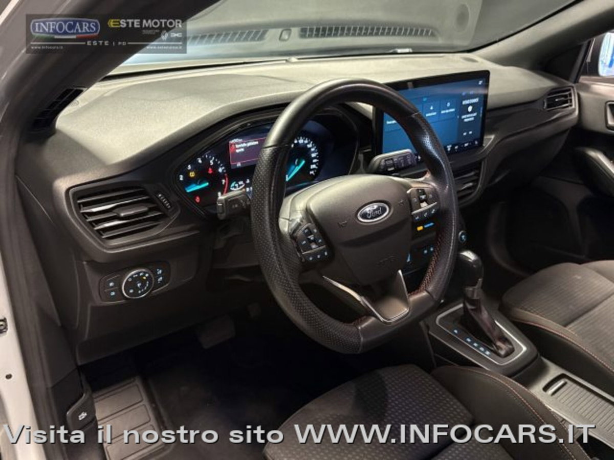 Ford Focus Station Wagon 1.0 EcoBoost Hybrid 155 CV SW ST-Line (9)