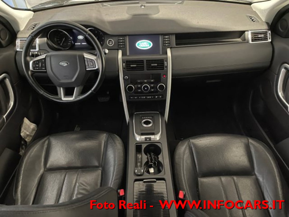 Land Rover Discovery Sport 2.2 TD4 HSE (11)
