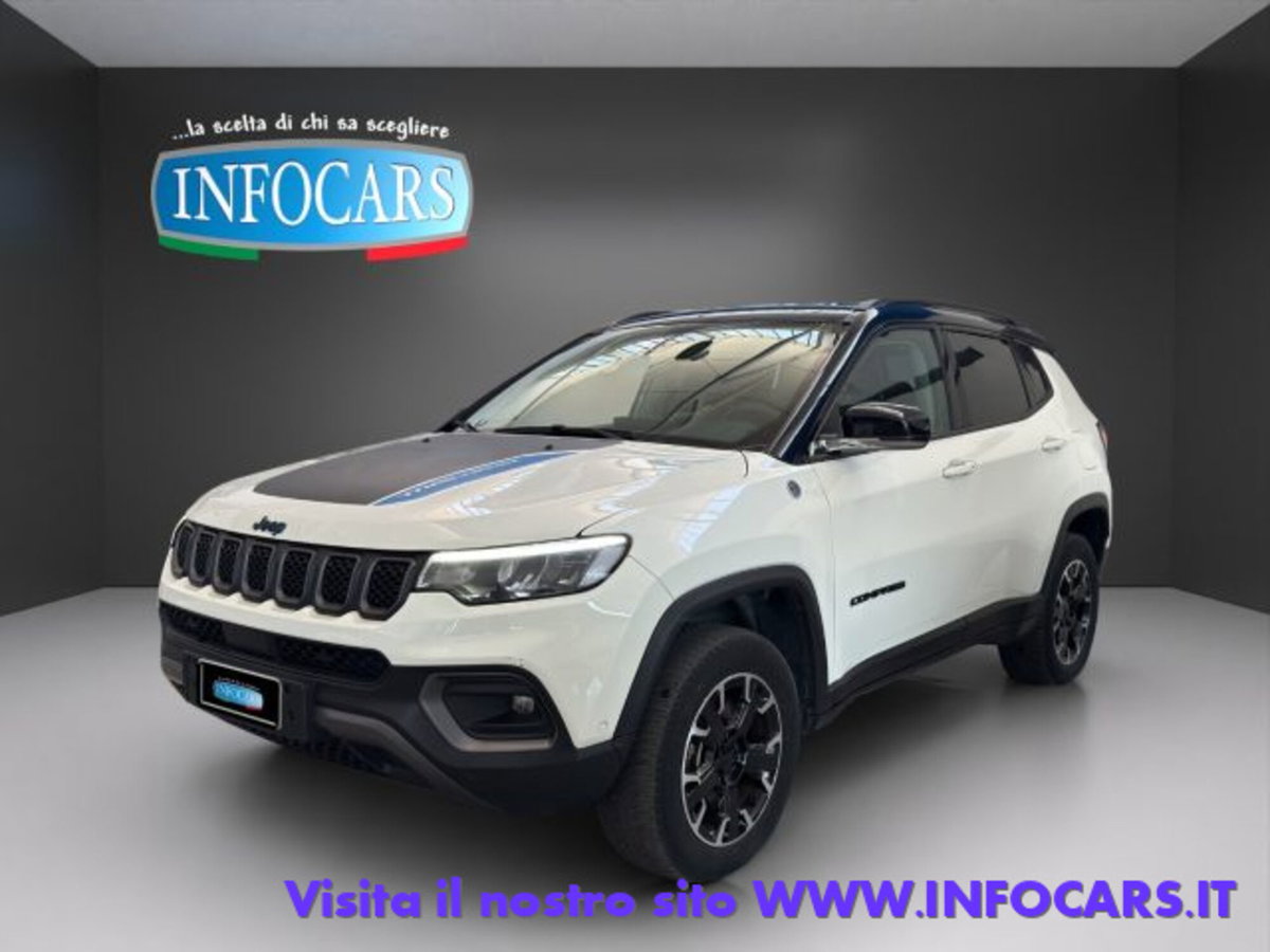 Jeep Compass 1.3 T4 240CV PHEV AT6 4xe Trailhawk (3)