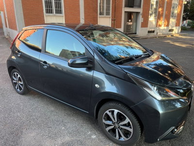Toyota Aygo 1.0 VVT-i 69 CV 5 porte x-play TSS (3)