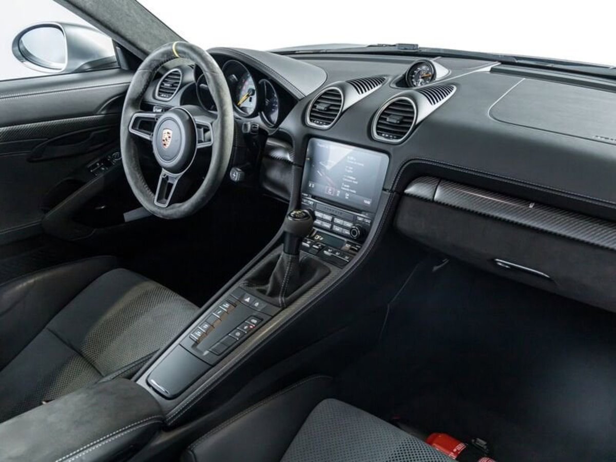 Porsche 718 Cayman  Cayman 4.0 GT4 RS pdk (13)