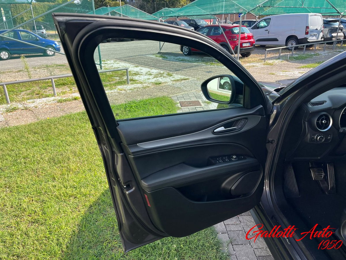 Alfa Romeo Stelvio Stelvio 2.2 Turbodiesel 210 CV AT8 Q4 Estrema (16)
