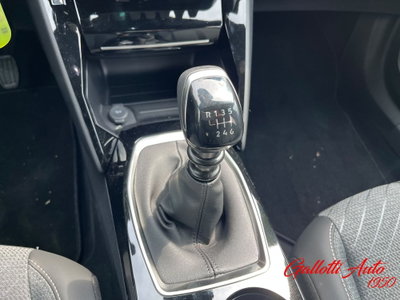 Peugeot 2008 1.2 turbo Allure 100cv (13)