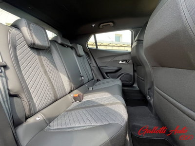 Peugeot 2008 1.2 turbo Allure 100cv (14)