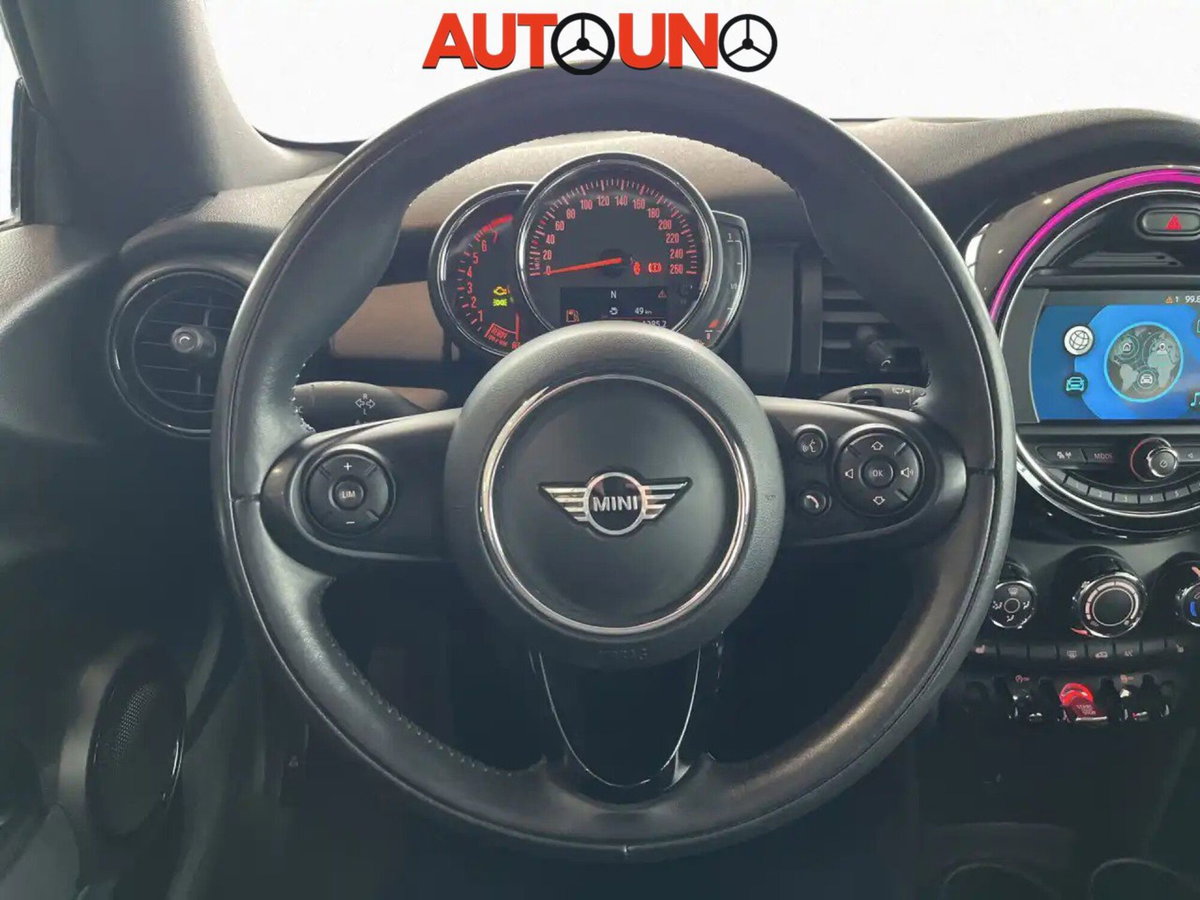 MINI Mini Cabrio 1.5 One Cabrio (11)