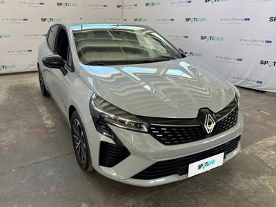 Renault Clio Full Hybrid E-Tech 140 CV 5 porte E-Tech usata