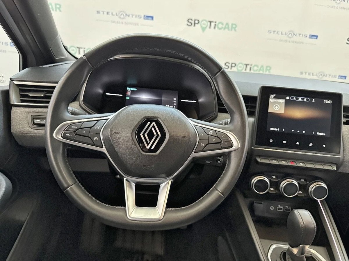 Renault Clio Full Hybrid E-Tech 140 CV 5 porte E-Tech (10)