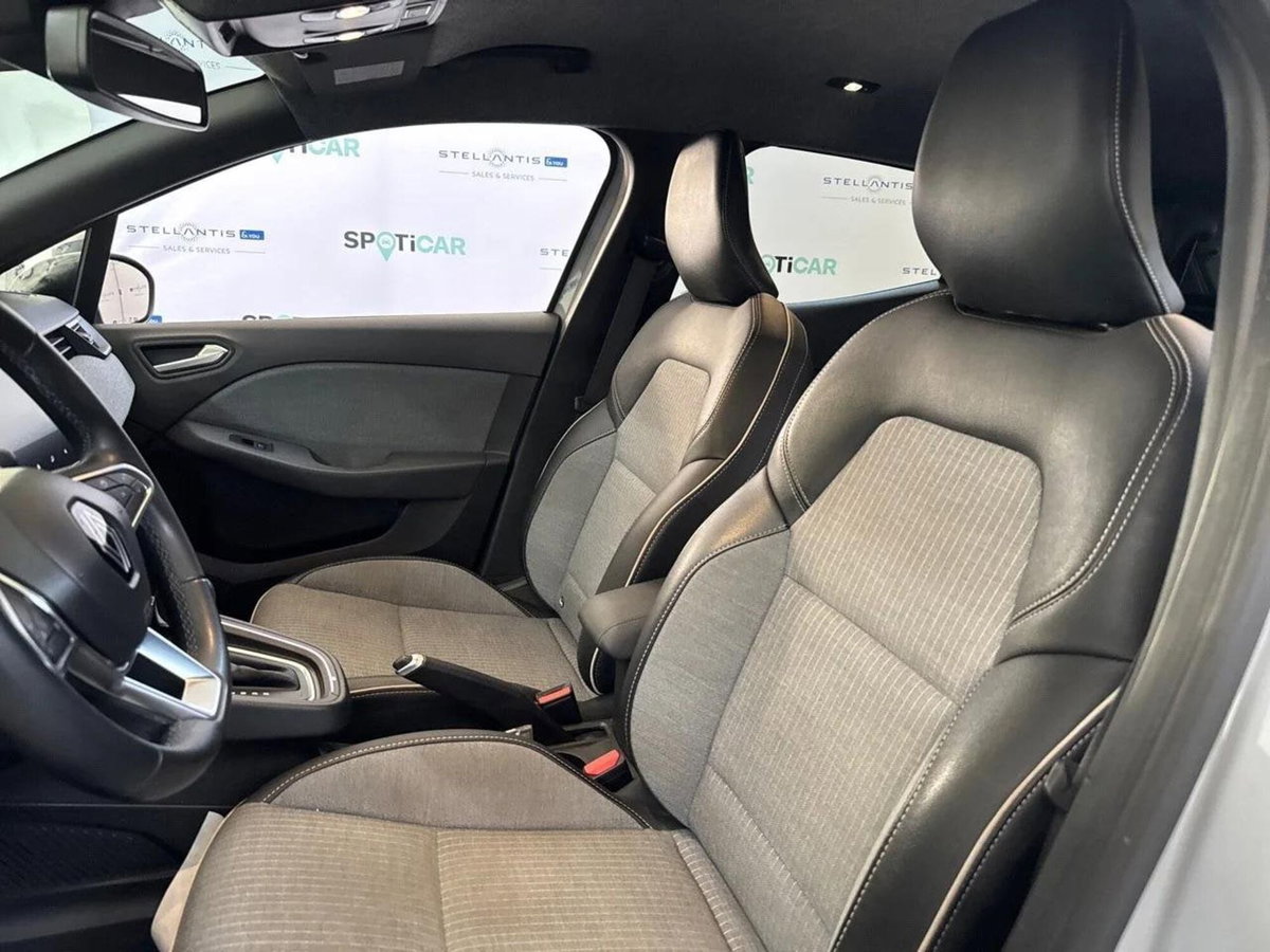 Renault Clio Full Hybrid E-Tech 140 CV 5 porte E-Tech (9)