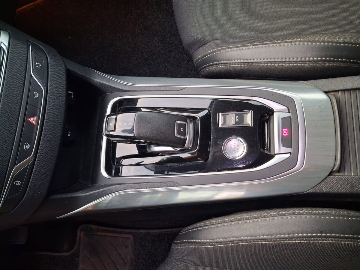 Peugeot 308 BlueHDi 130 S&S EAT8 Active Business (13)