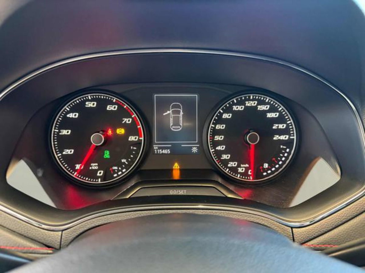 SEAT Ibiza 1.0 TGI 5 porte FR (14)