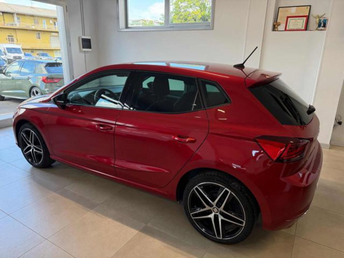 SEAT Ibiza 1.0 TGI 5 porte FR (7)