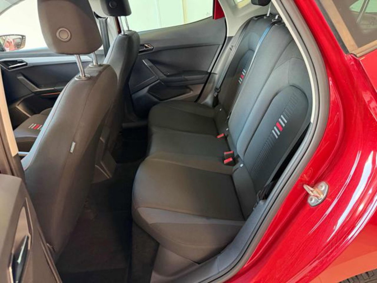 SEAT Ibiza 1.0 TGI 5 porte FR (8)
