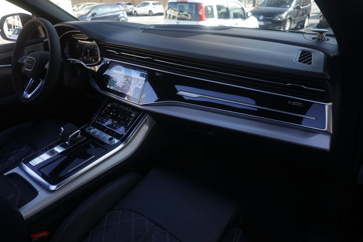 Audi Q8 Sportback 50 quattro (11)