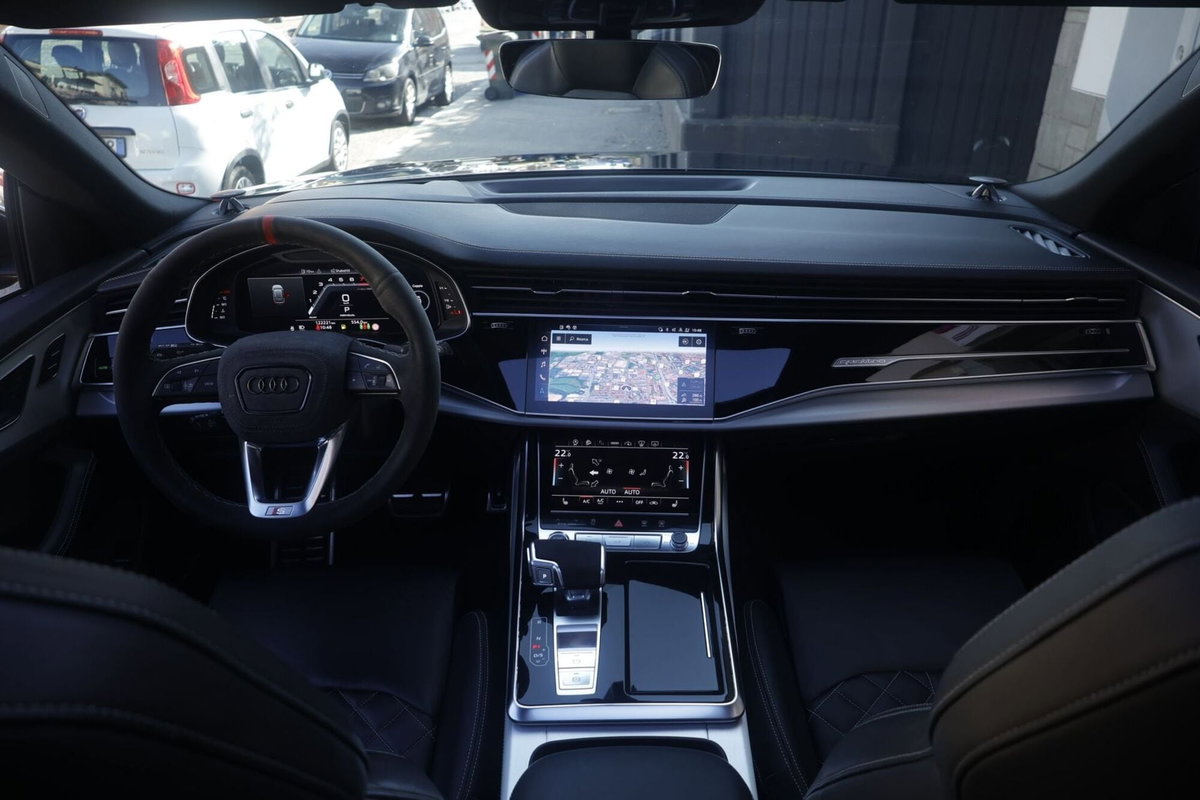 Audi Q8 Sportback 50 quattro (2)