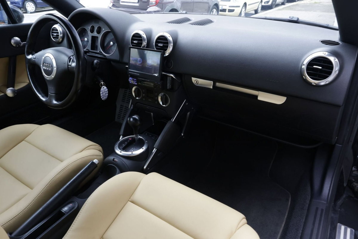 Audi TT Coupé 1.8 TFSI (2)