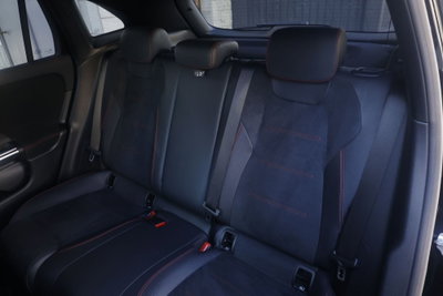 Mercedes-Benz GLA SUV 200 Automatic Executive (2)