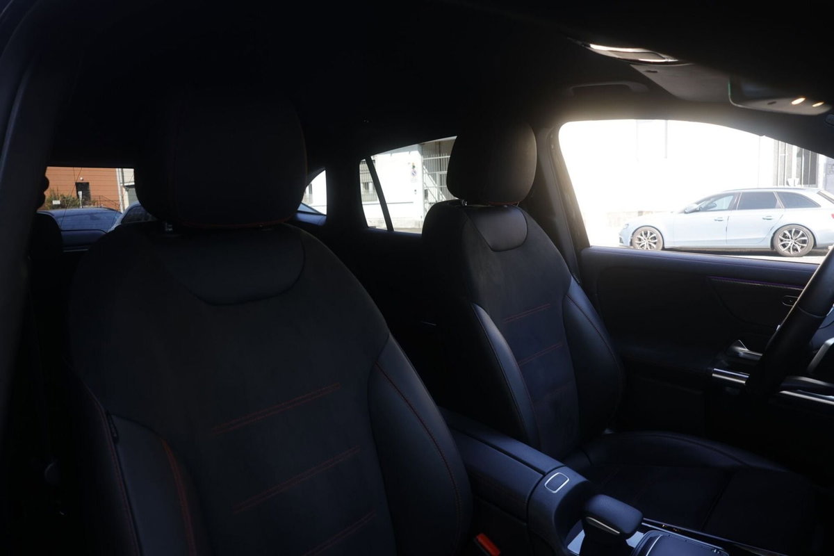 Mercedes-Benz GLA SUV 200 Automatic Executive (3)