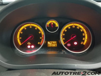 Opel Corsa 1.2 5 porte Club (10)