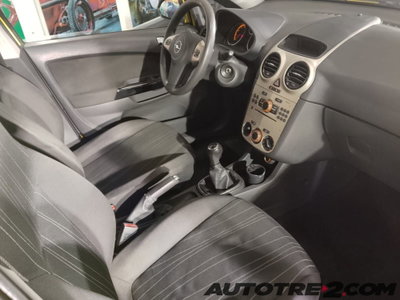 Opel Corsa 1.2 5 porte Club (13)