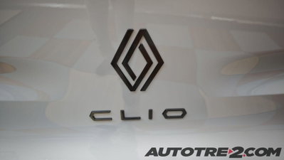 Renault Clio 1.2 eco-g Evolution 120cv edc (7)