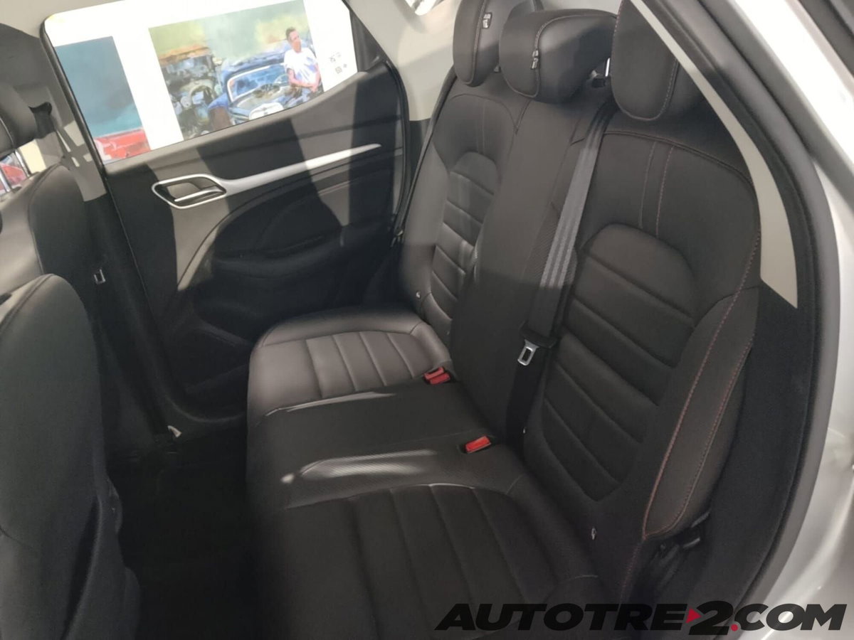 Mg ZS ZS 1.5 Luxury (6)