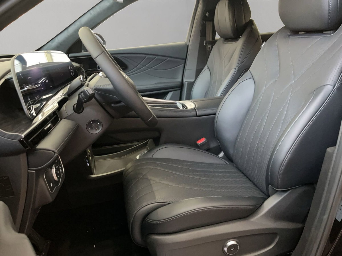 Omoda Omoda 9 SHS-P 1.5 tgdi phev Premium i-awd dht (11)