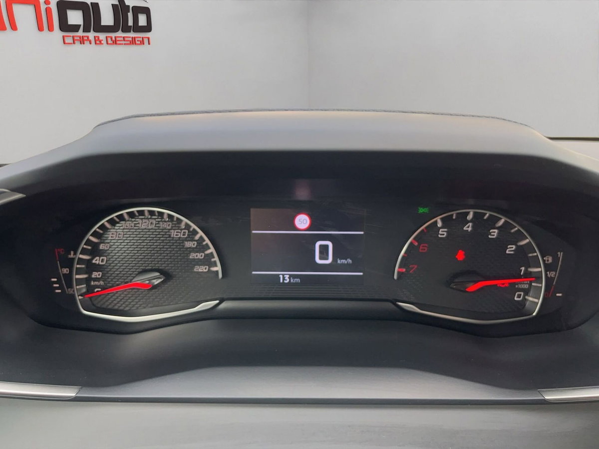Peugeot 208 1.2 turbo Style 100cv (14)