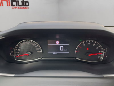 Peugeot 208 1.2 turbo Style 100cv (14)