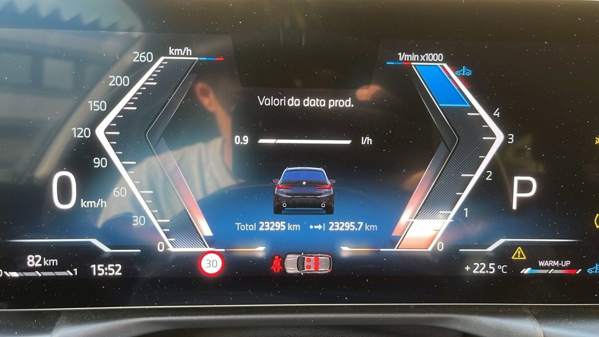 BMW Serie 3 Touring 320d  mhev 48V xdrive MSport Pro auto (14)