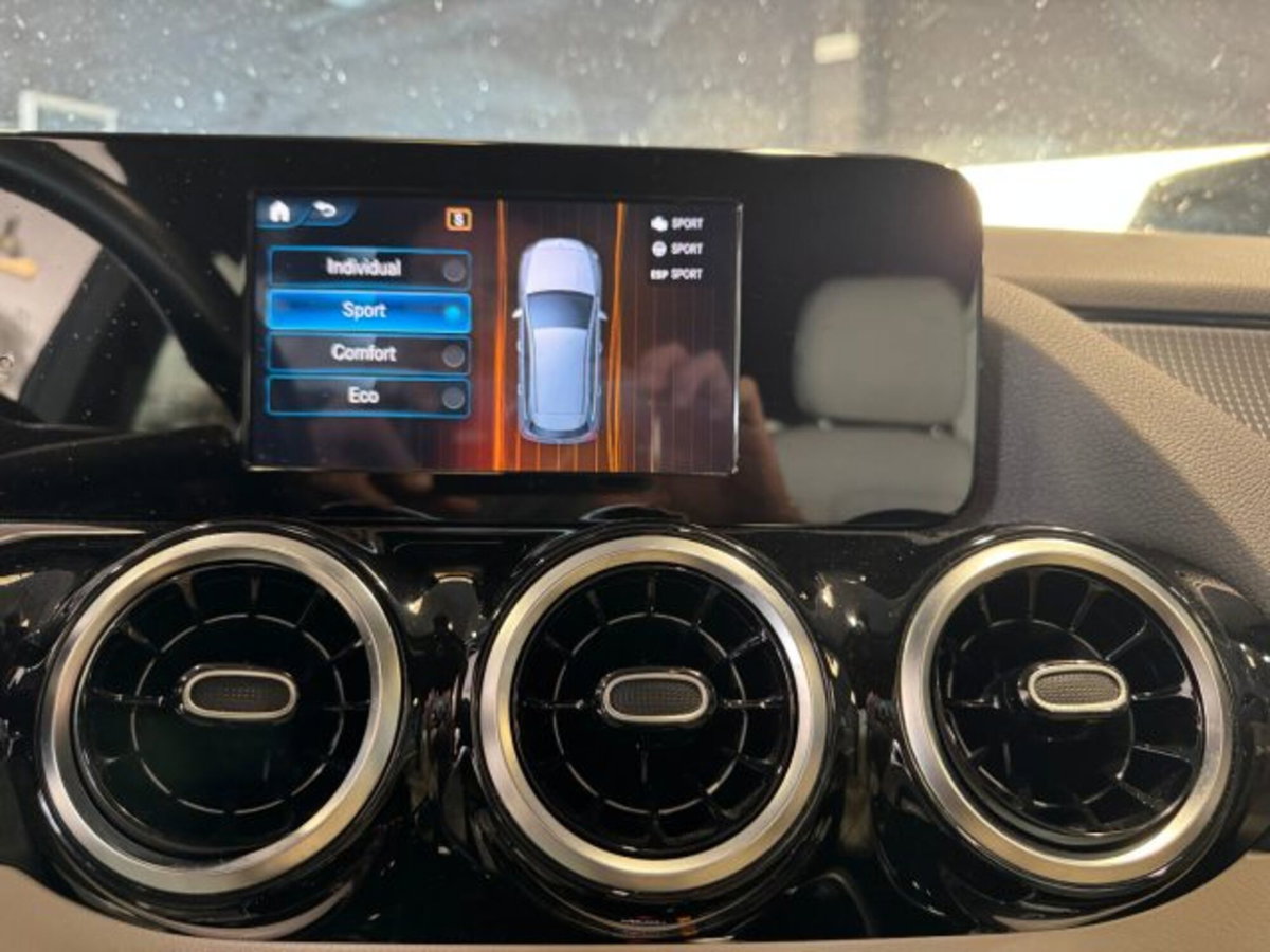 Mercedes-Benz Classe B 180 d Automatic Sport Plus (15)