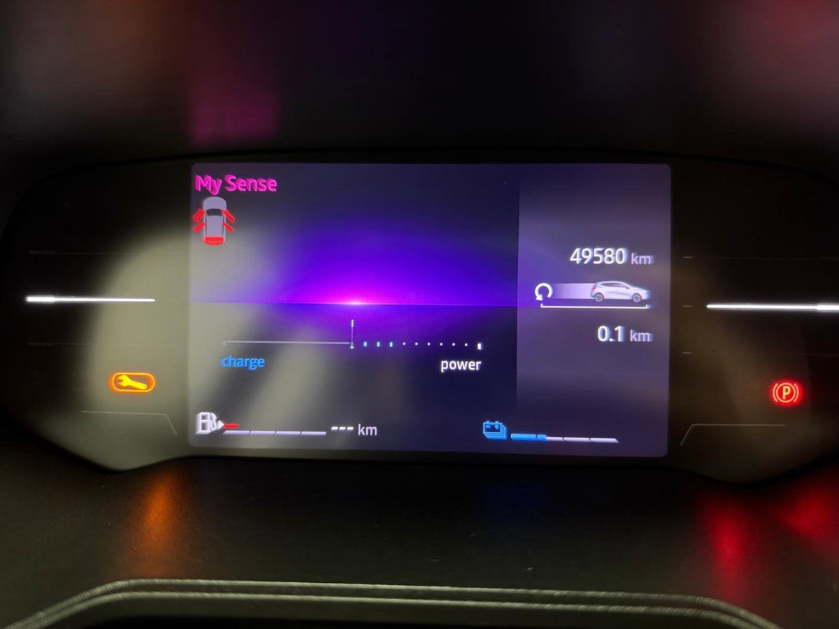 Renault Clio Full Hybrid E-Tech 140 CV 5 porte E-Tech (13)