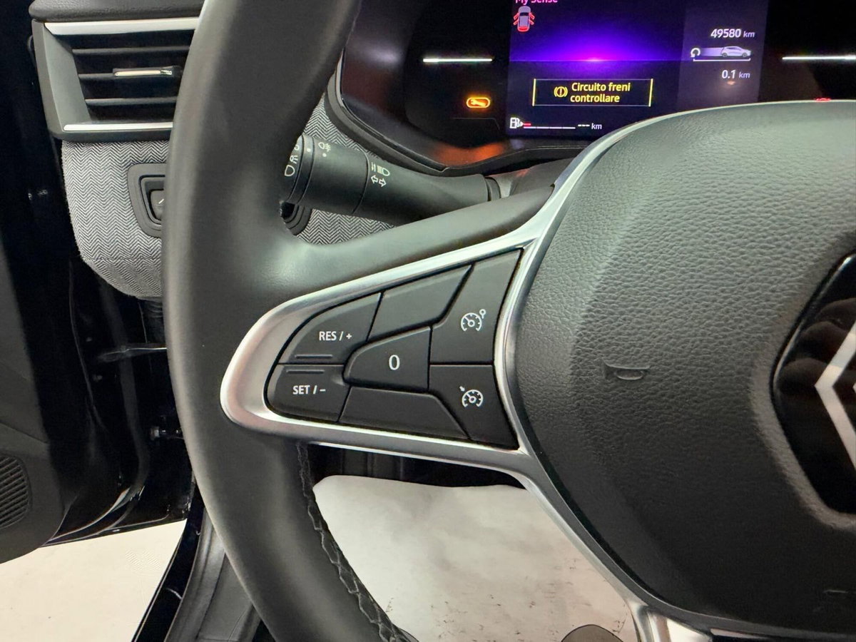 Renault Clio Full Hybrid E-Tech 140 CV 5 porte E-Tech (16)