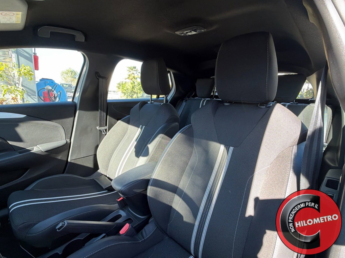 Opel Corsa 1.2 100 CV GS Line (13)