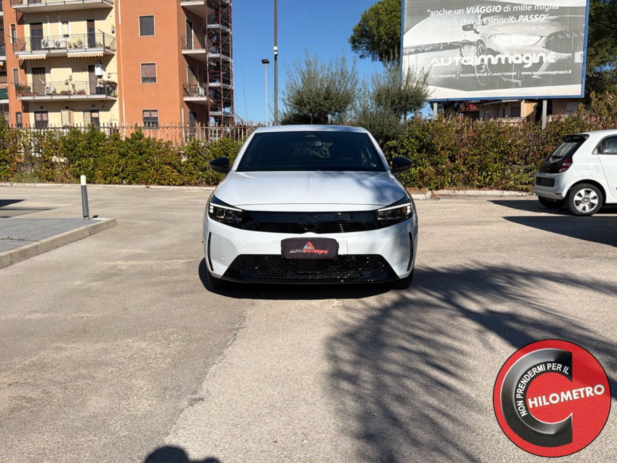 Opel Corsa 1.2 100 CV GS Line (2)