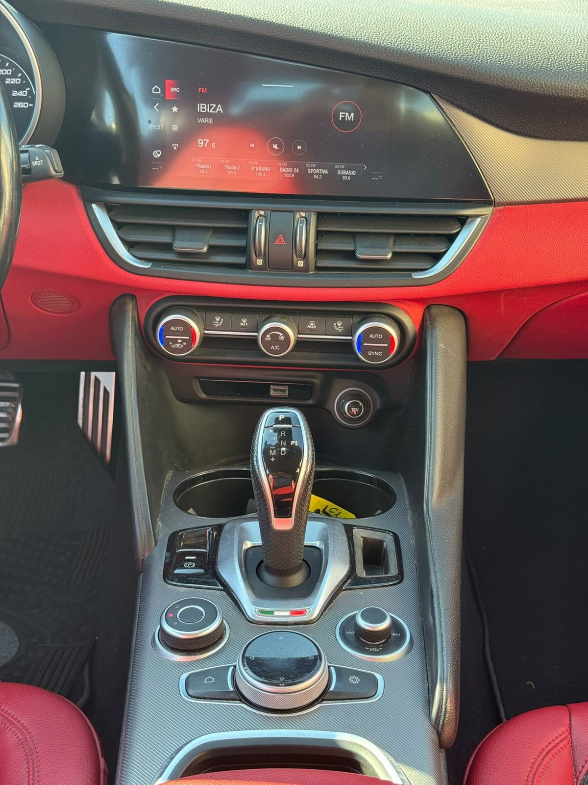 Alfa Romeo Giulia 2.2 Turbodiesel 190 CV AT8 Sprint (14)
