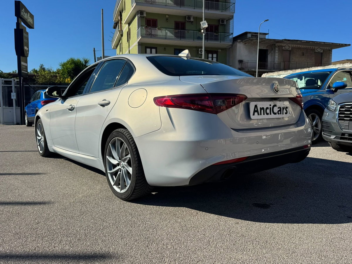 Alfa Romeo Giulia 2.2 Turbodiesel 190 CV AT8 Sprint (16)