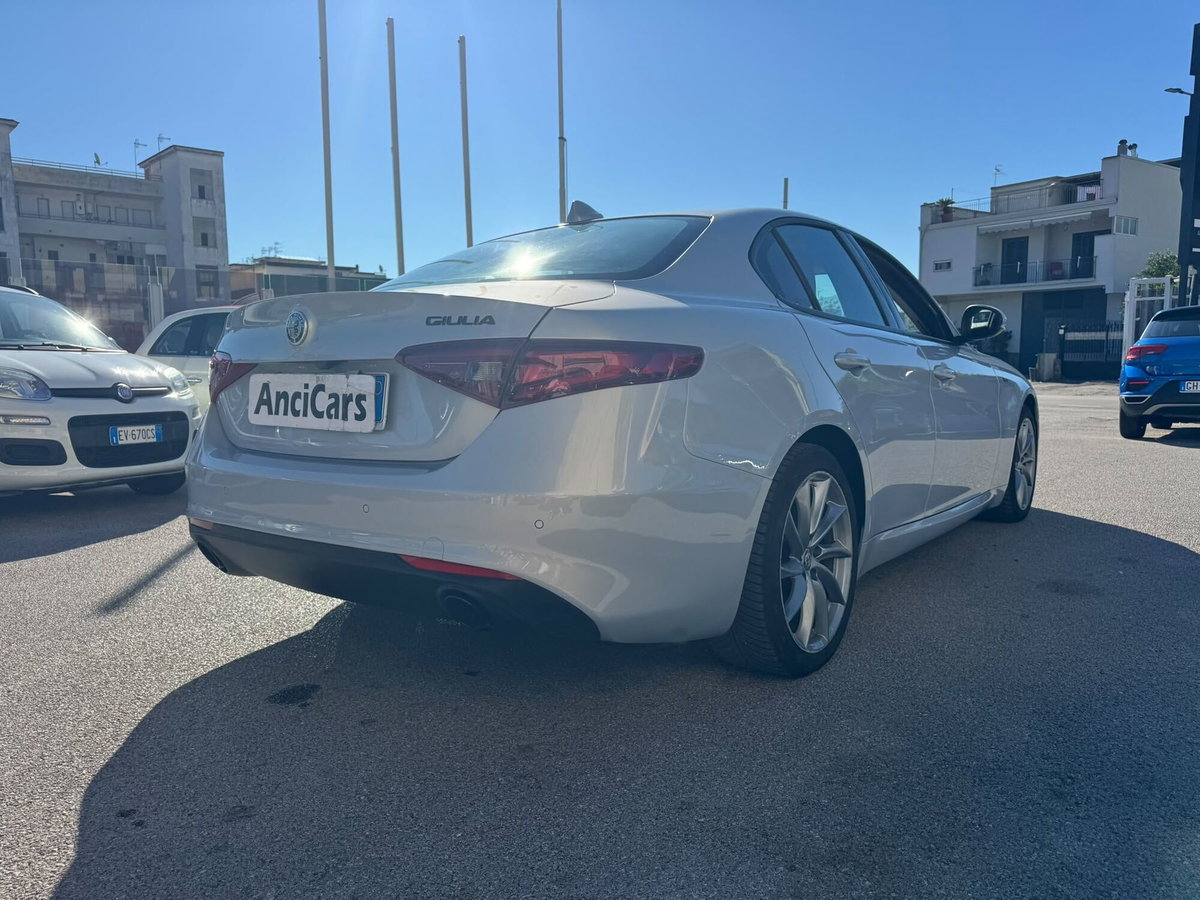Alfa Romeo Giulia 2.2 Turbodiesel 190 CV AT8 Sprint (18)