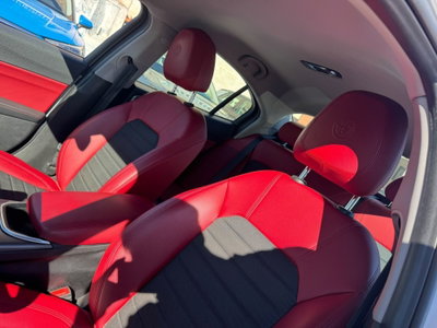 Alfa Romeo Giulia 2.2 Turbodiesel 190 CV AT8 Sprint (7)