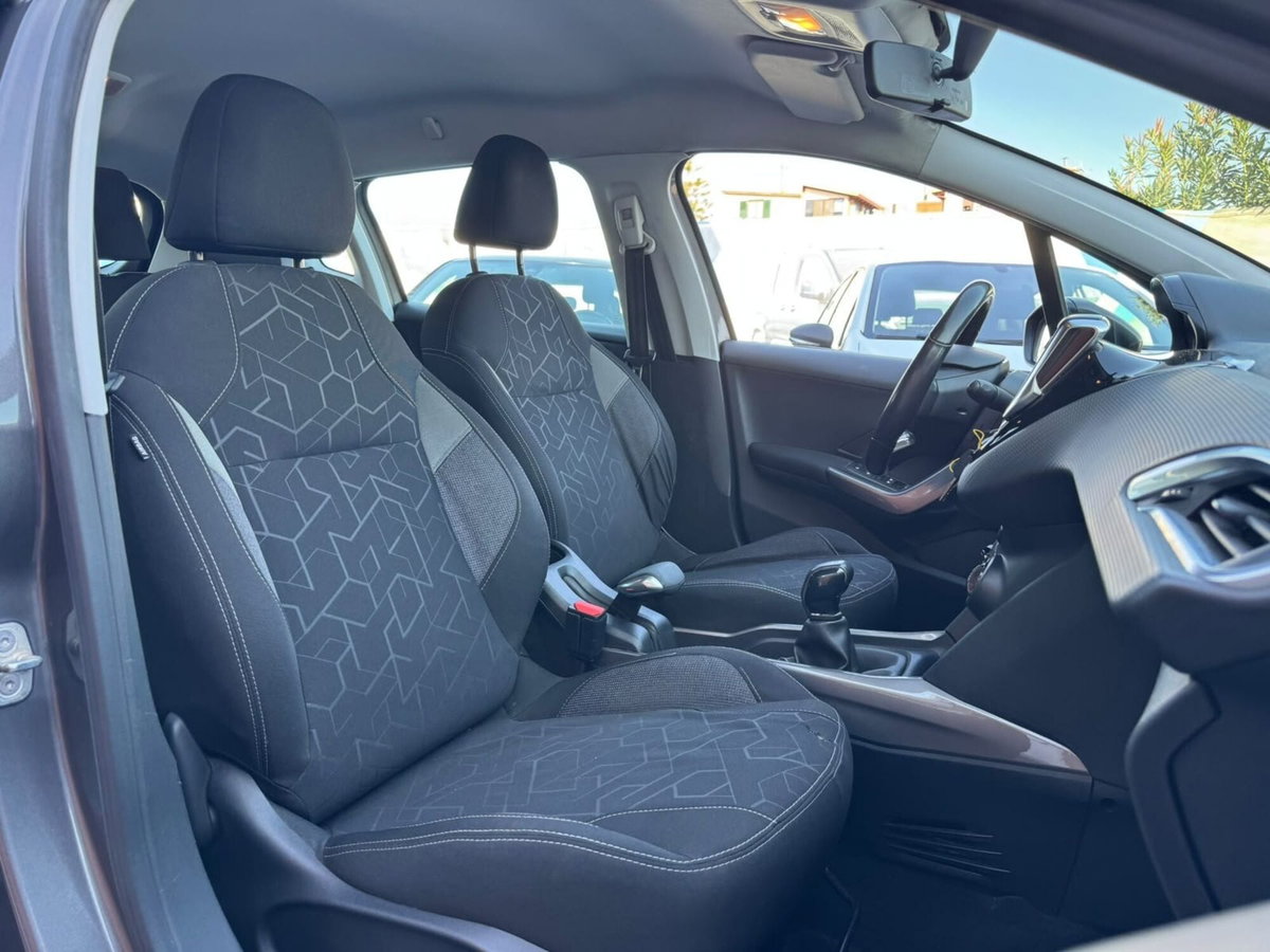 Peugeot 2008 75 Active (10)