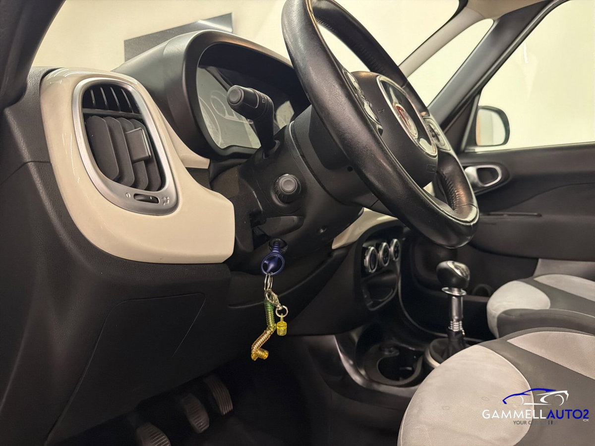 Fiat 500L 1.4 95 CV Easy (14)