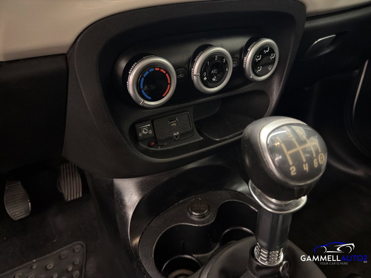Fiat 500L 1.4 95 CV Easy (15)